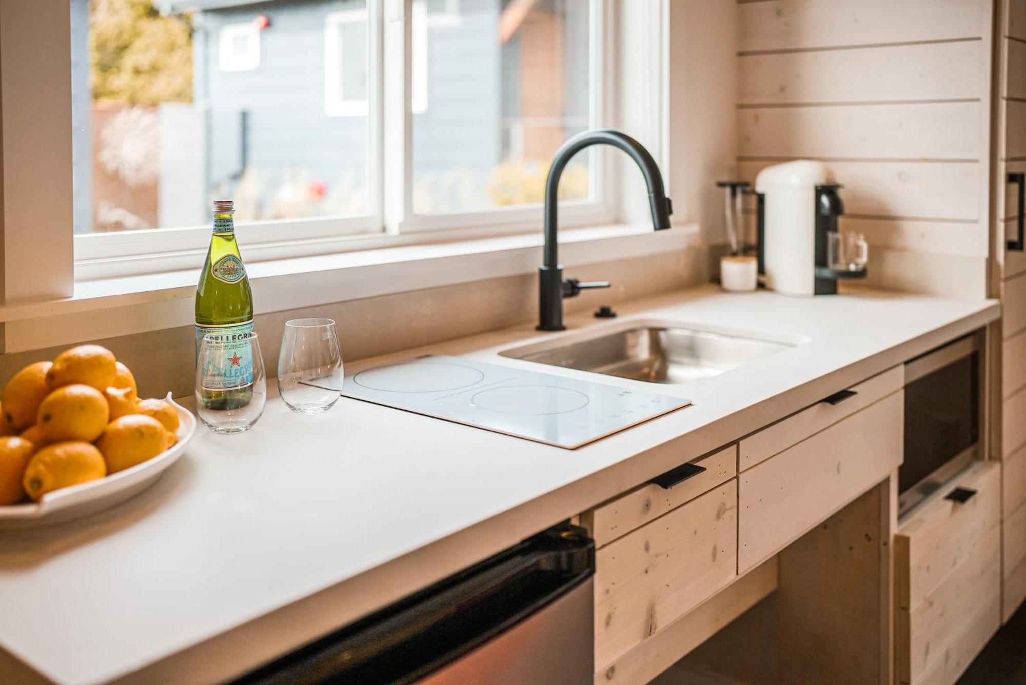 Longboard Studio Includes King Bed And Kitchenette Stinson Beach Eksteriør billede